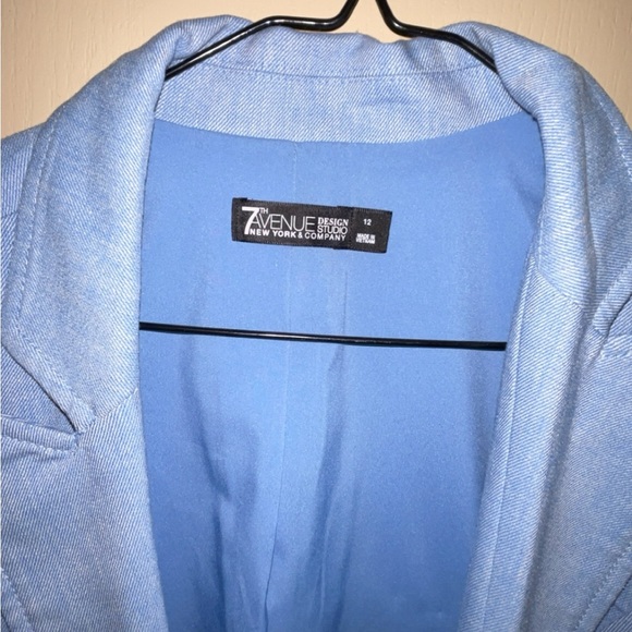 Blue blazer - Picture 2 of 3